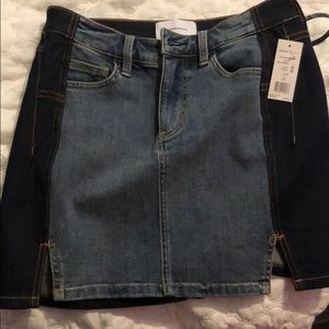 Two toned denim skirt.